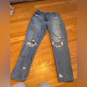 American Eagle Ripped Jeans !